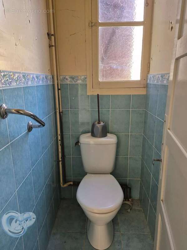 Commerce à BEYNAC-ET-CAZENAC