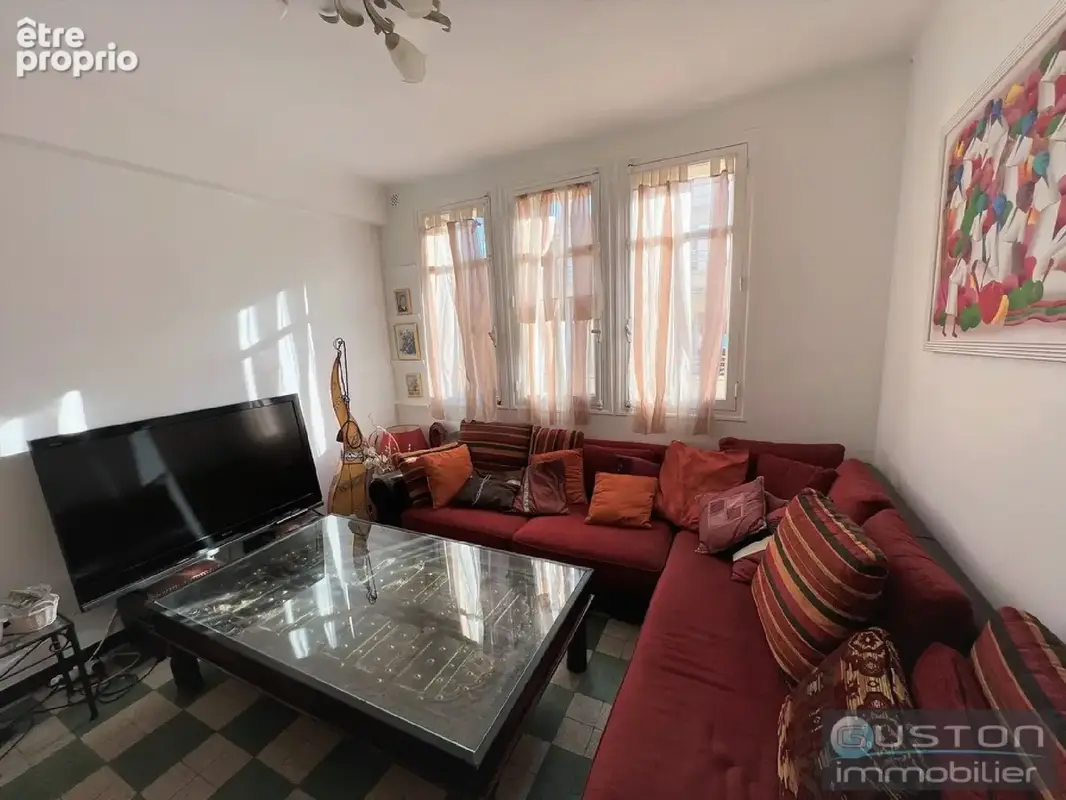 T3 60m2, ascenseur - CHAMPS DE MARS - photo 3