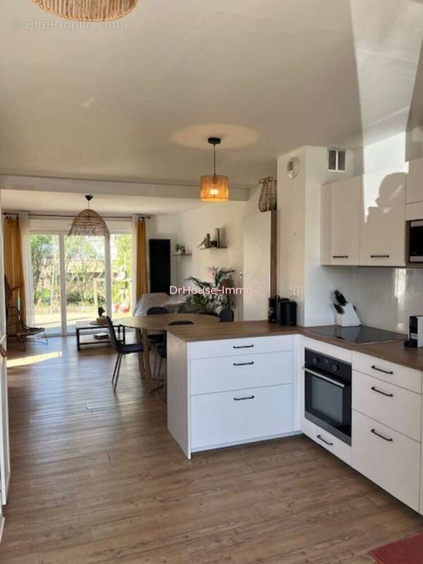 Maison à LE HAILLAN