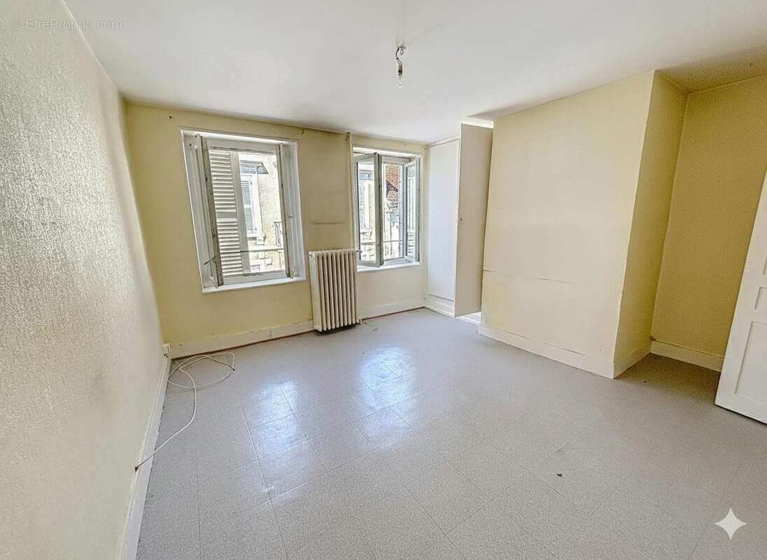 Appartement à APPOIGNY