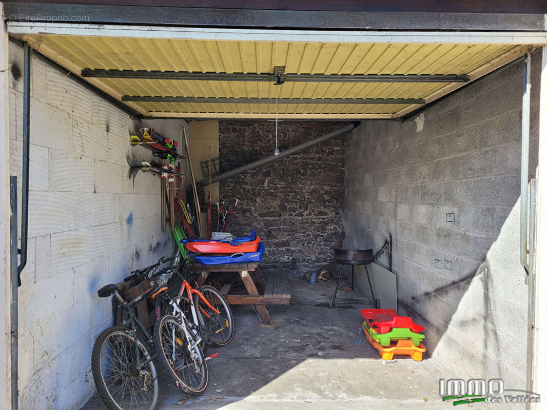 Appartement à FRESSE-SUR-MOSELLE