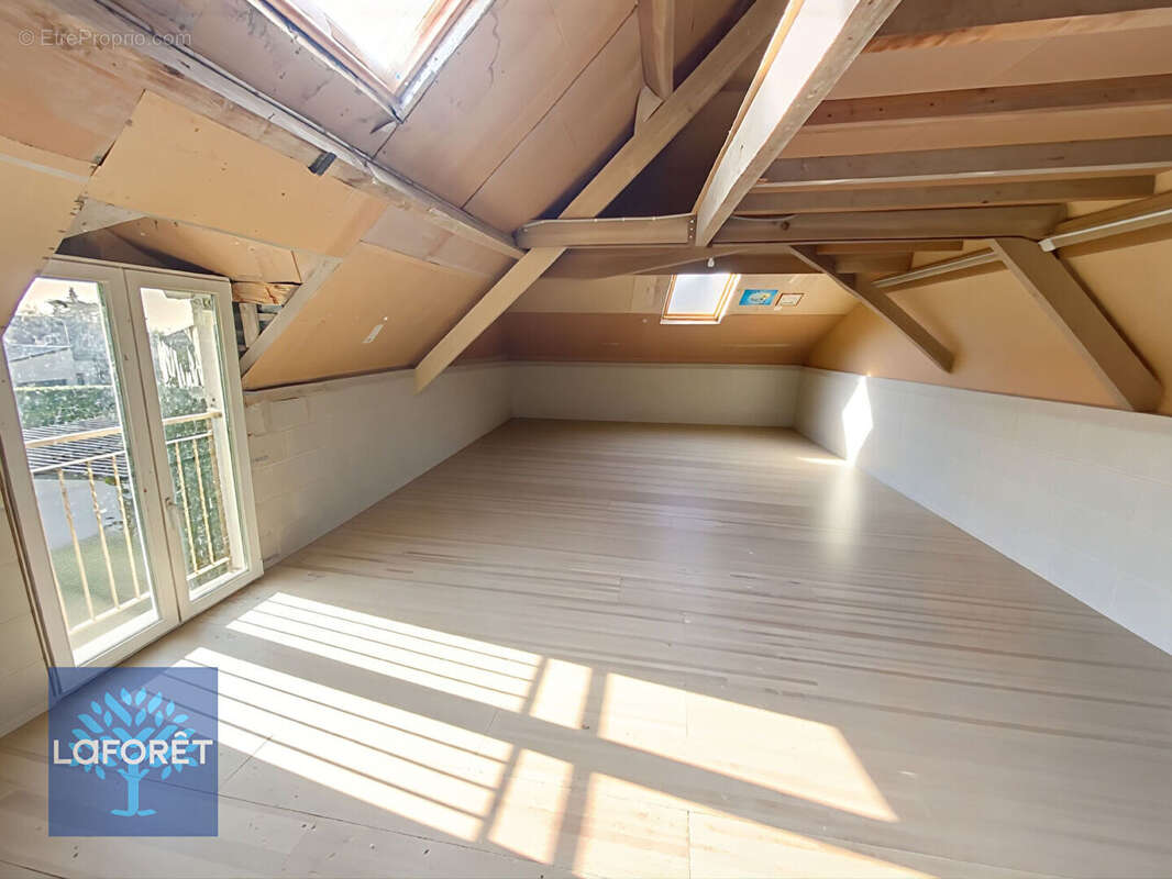 Appartement à FOUGERES