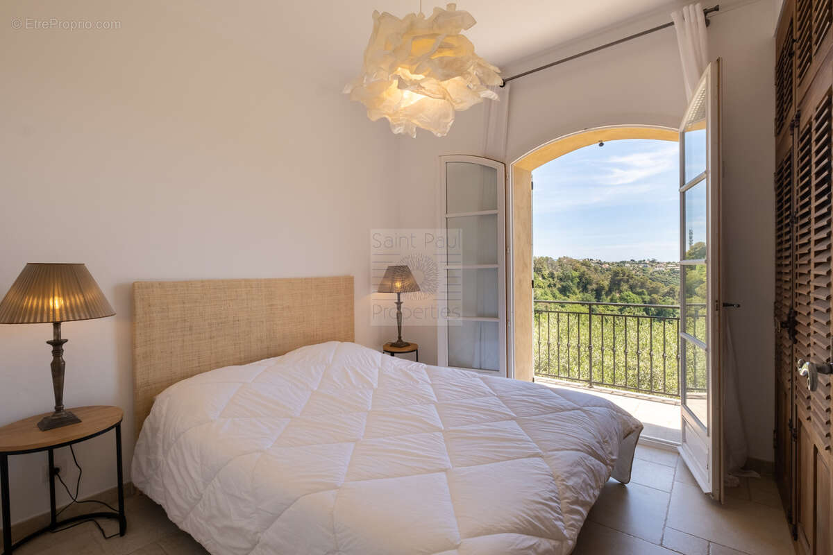 Superbe appartement - grand standing - 110m2 - Cagnes sur Mer - photo 14
