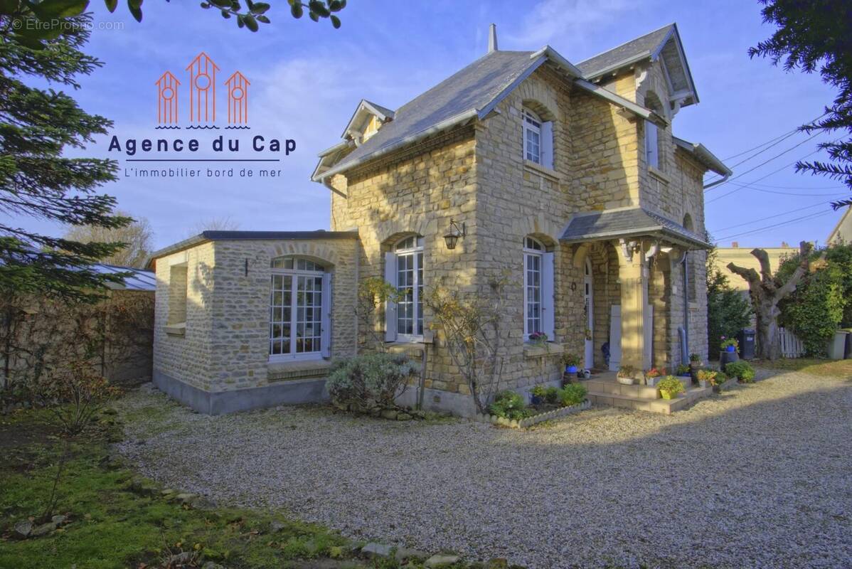 Maison à COURSEULLES-SUR-MER