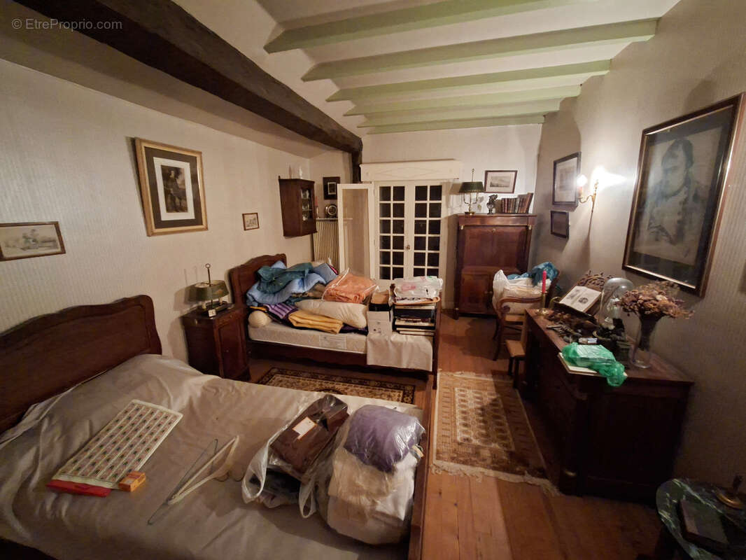 Maison à RAZAC-DE-SAUSSIGNAC