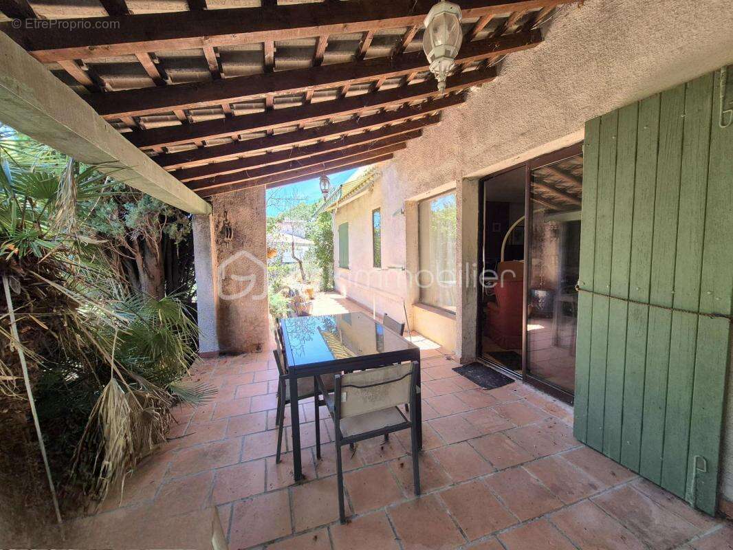Gareoult: maison de plain-pied de 90 m2 sur un terrain de 1650 m2 - photo 7