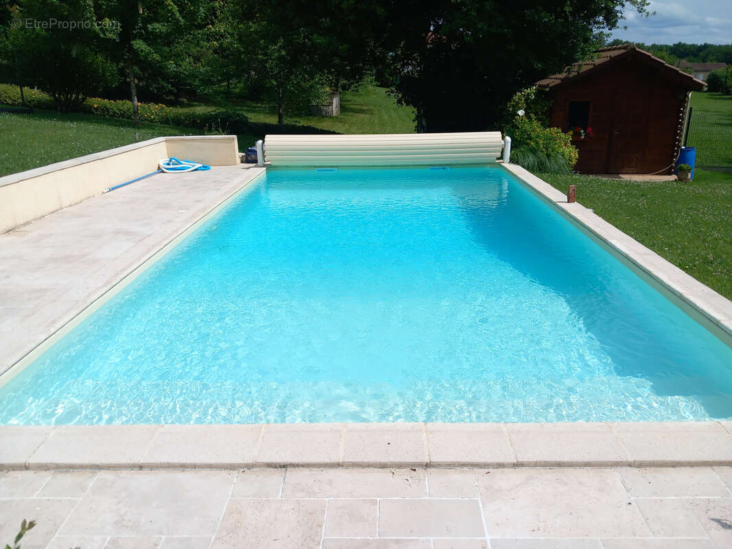 Exclusivité - villa f4 avec piscine - photo 4