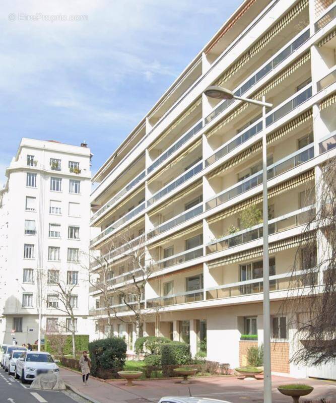 Appartement à LYON-6E