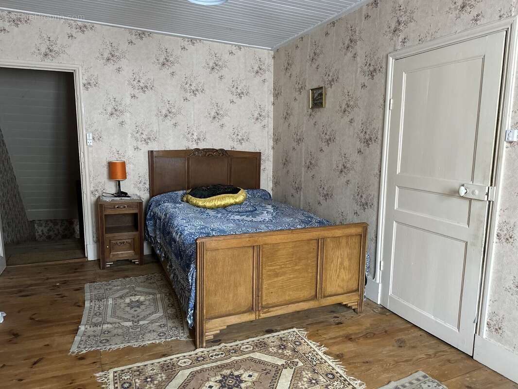 Maison à FERRIERES-SAINT-MARY