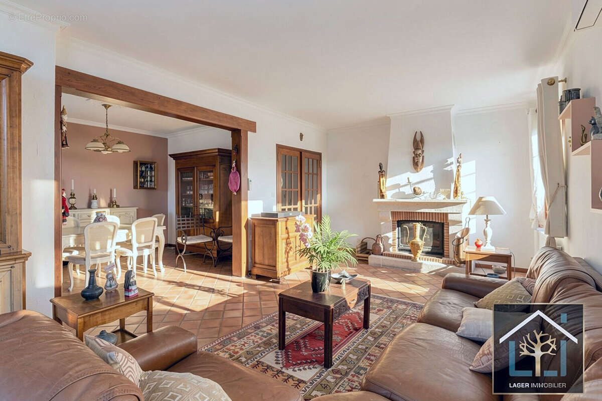 Maison à MONTLUEL