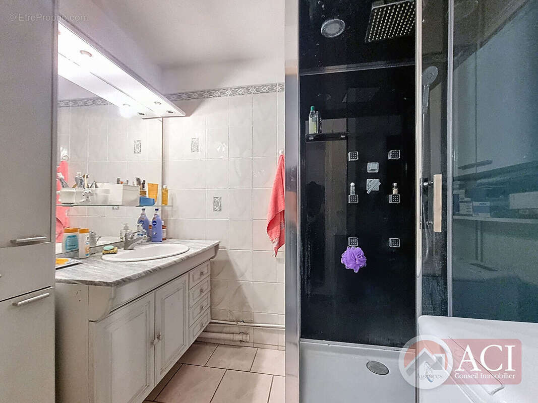 Maison à VILLETANEUSE