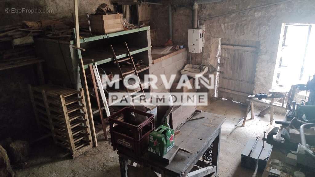 Maison à MONTIGNY-EN-MORVAN