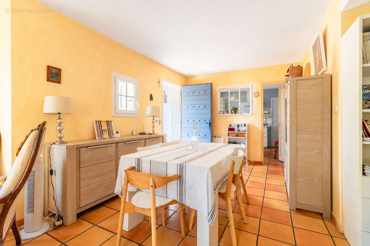 BIDART - PLATEAU - Maison familiale avec jardin arboré - photo 7