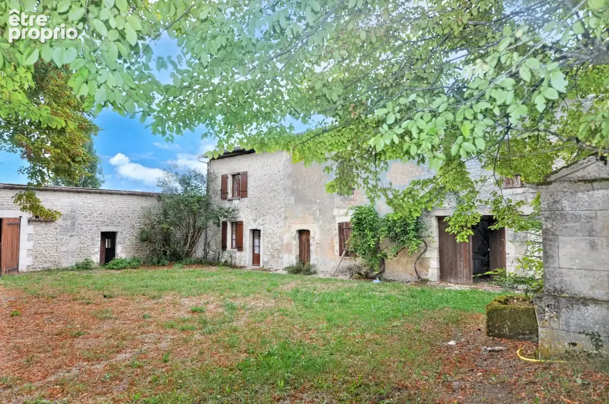 Maison de campagne de 80 m² à restaurer sur un terrain d’environ 1,30 h - photo 13