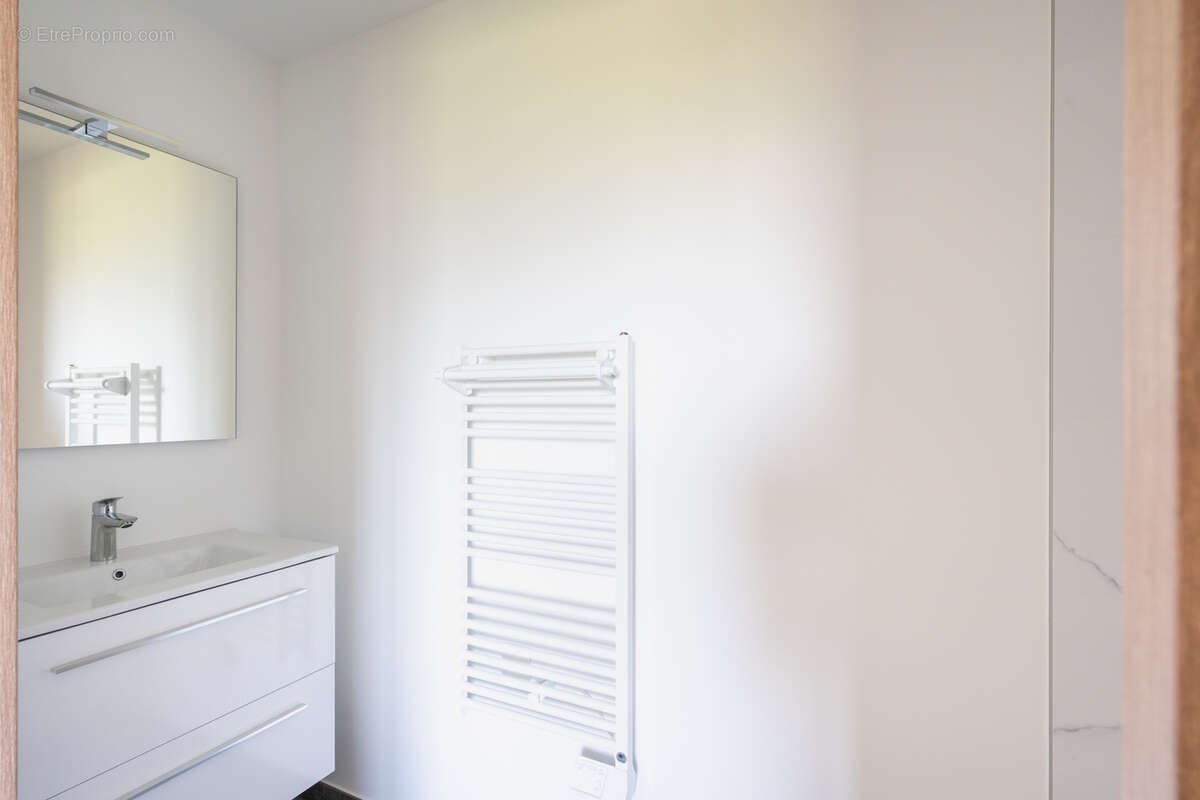 Appartement à POISY