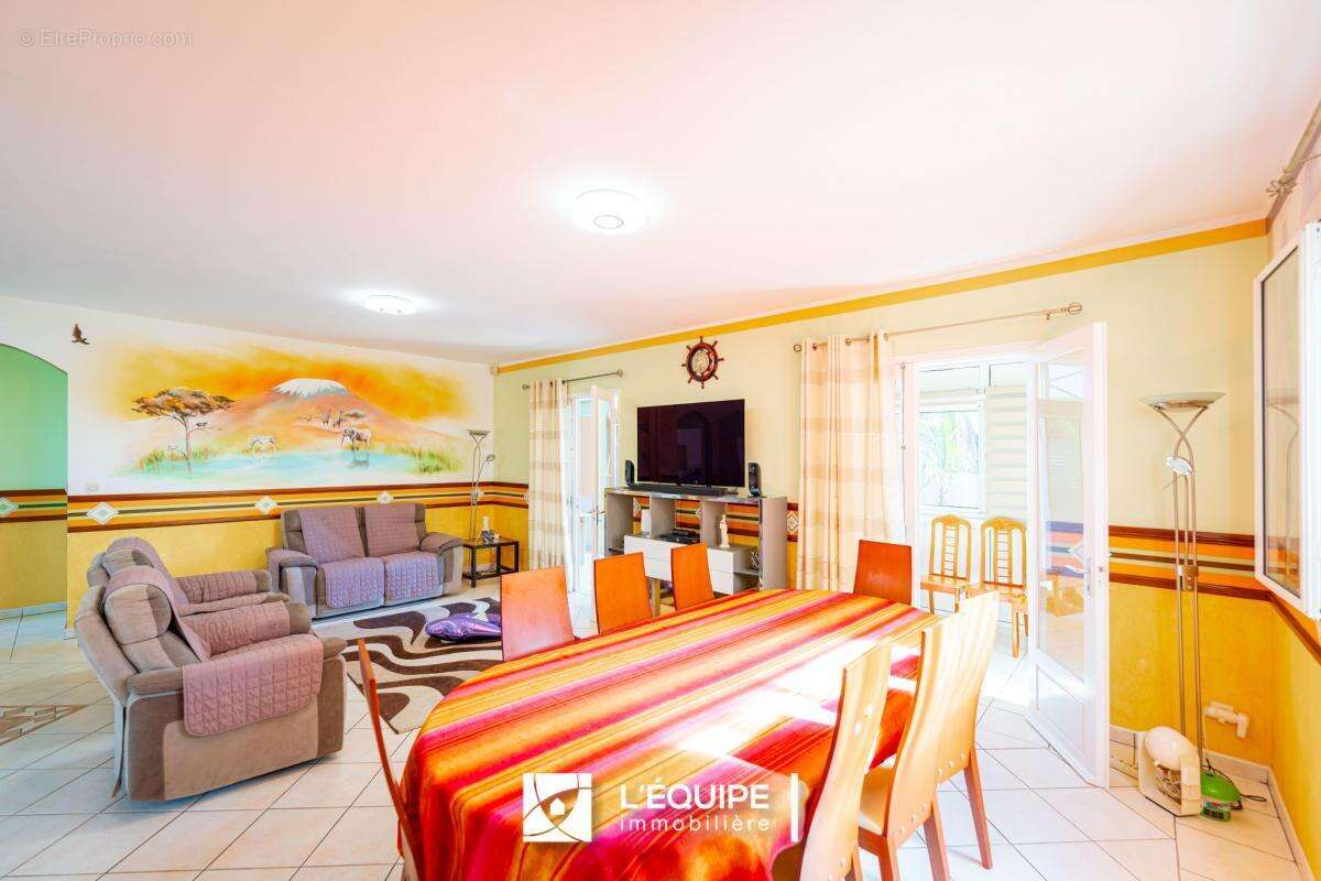 Maison à SAINT-DENIS