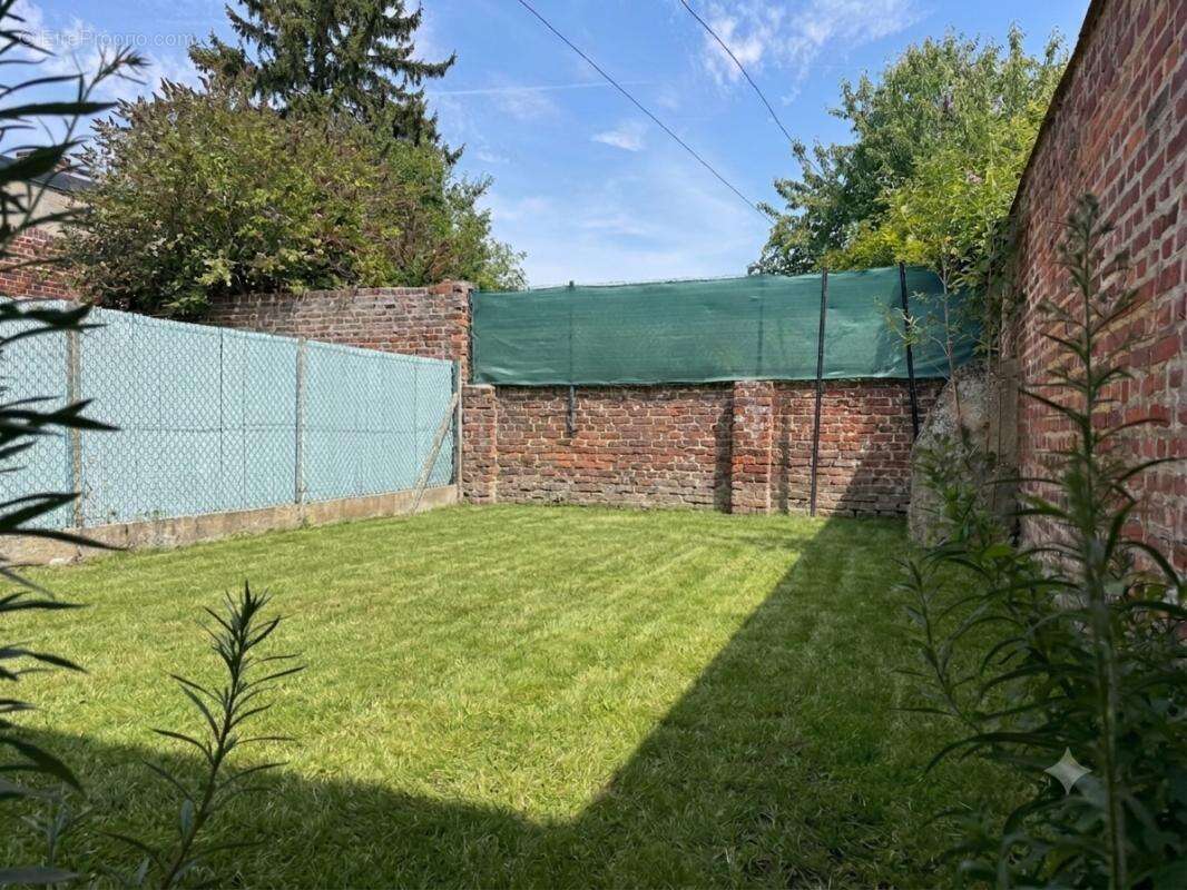 Maison centre-ville Moreuil , 2 chambres , jardin cave 94m2 - photo 10