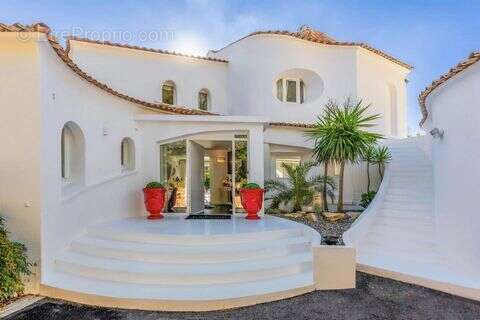 Maison à MOUGINS