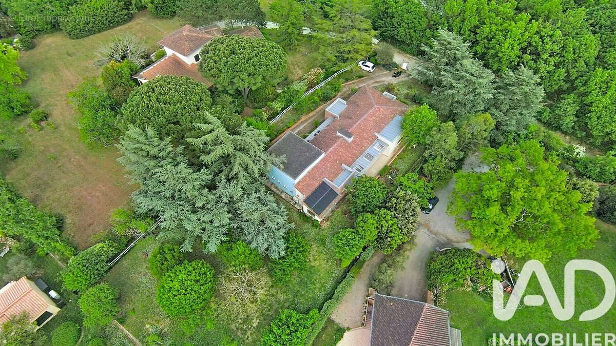 Maison 222 m² à Pechbusque  - photo 2