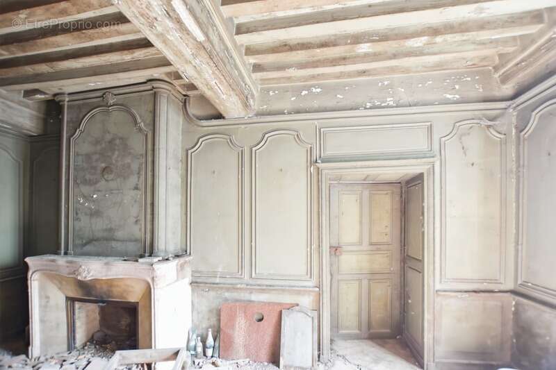 Maison à COUCHES
