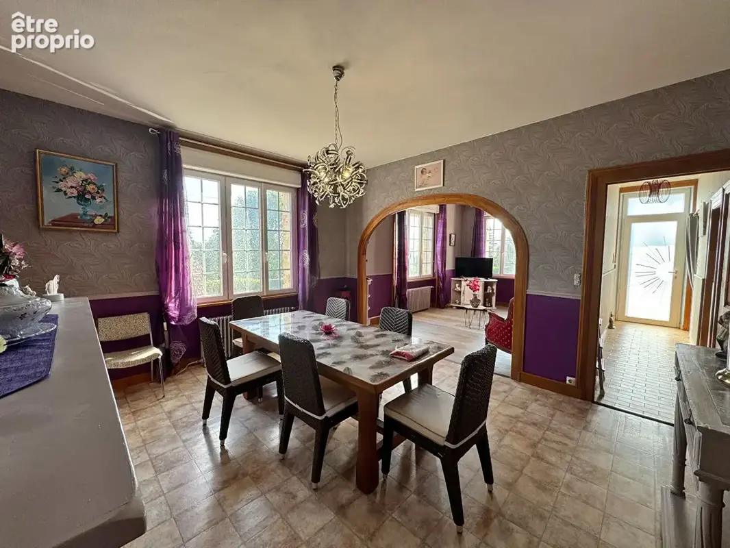 Grande maison de ville en bon état, Ag. du donjon. - photo 4