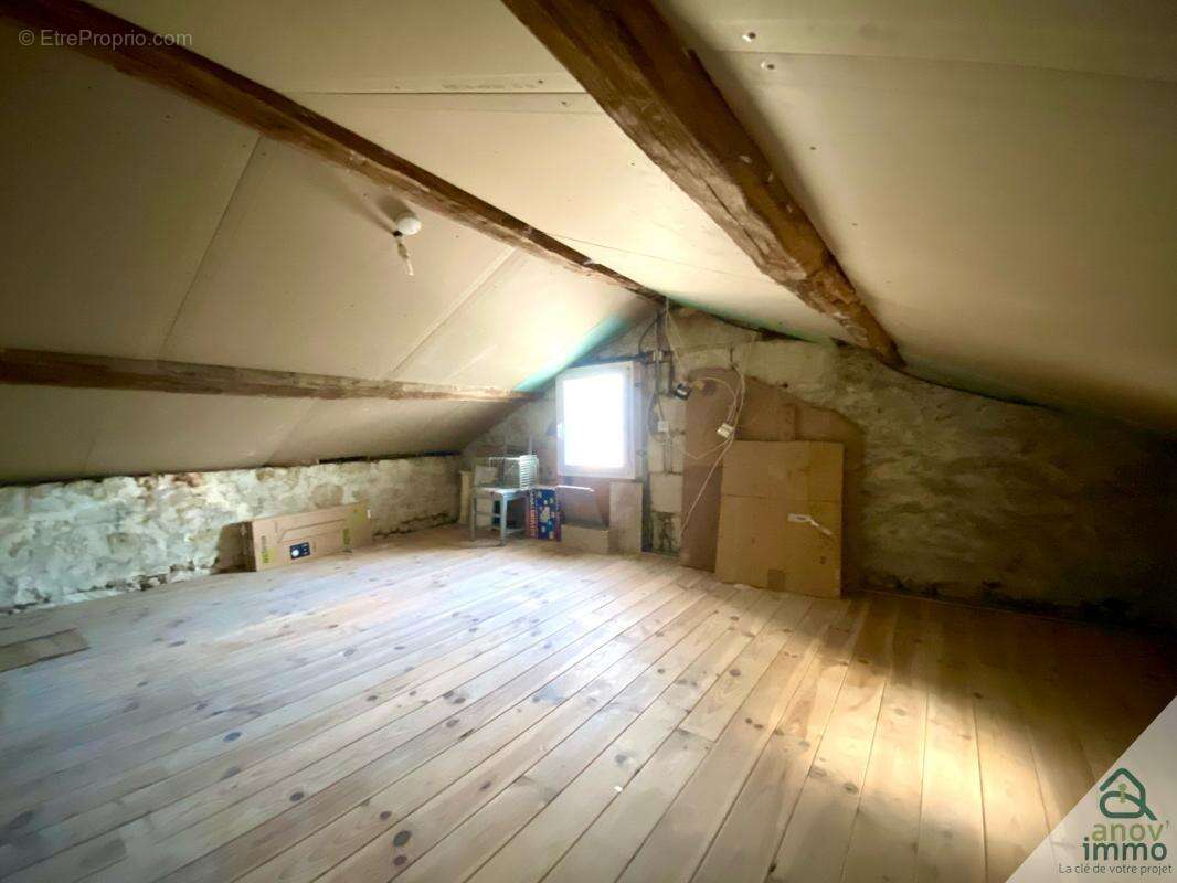 Maison à SCORBE-CLAIRVAUX