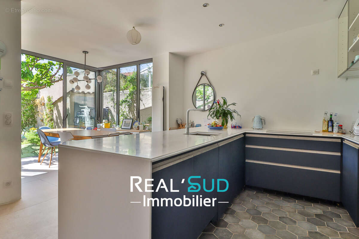 Maison à MARSEILLE-8E
