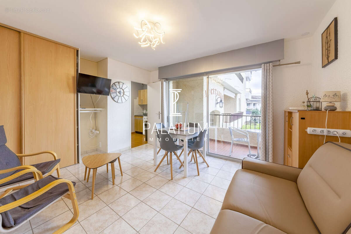 Appartement à GREOUX-LES-BAINS