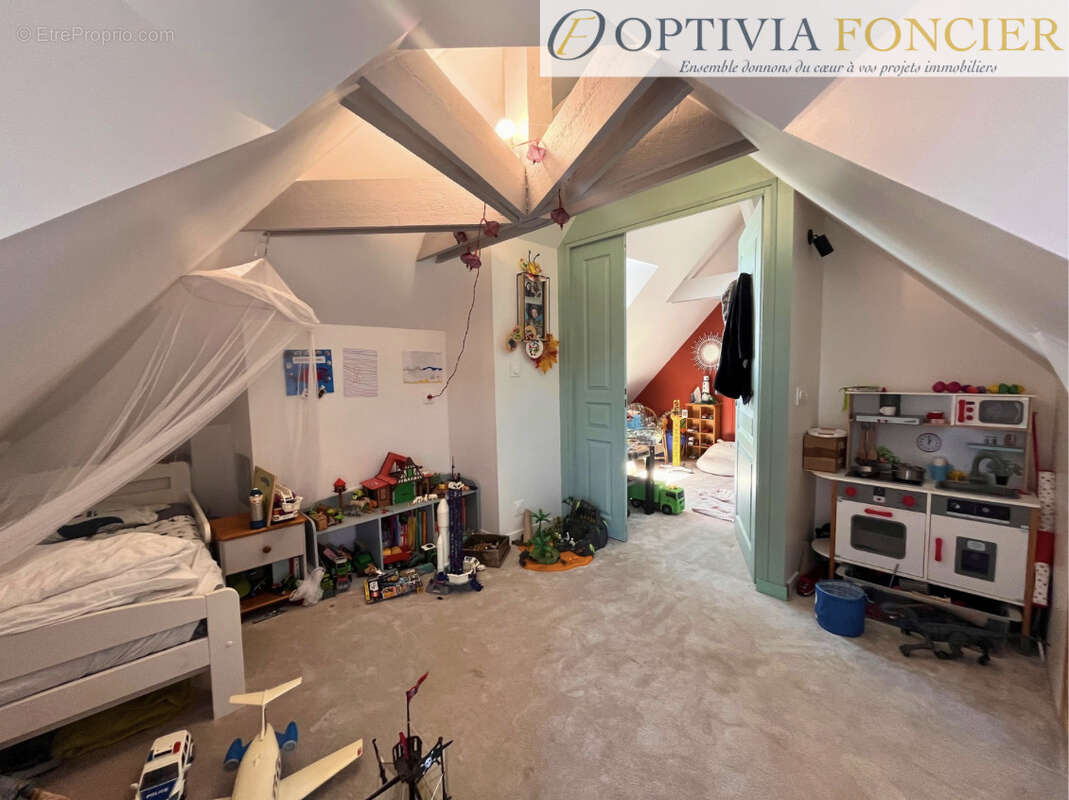 Exclusivité Superbe Maison en pierre de bourg T5 123 m2 - Petit jardin + Annexe - photo 12