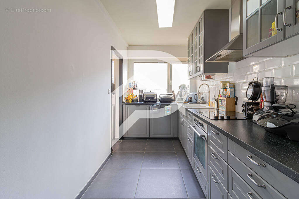 Appartement à MARSEILLE-6E