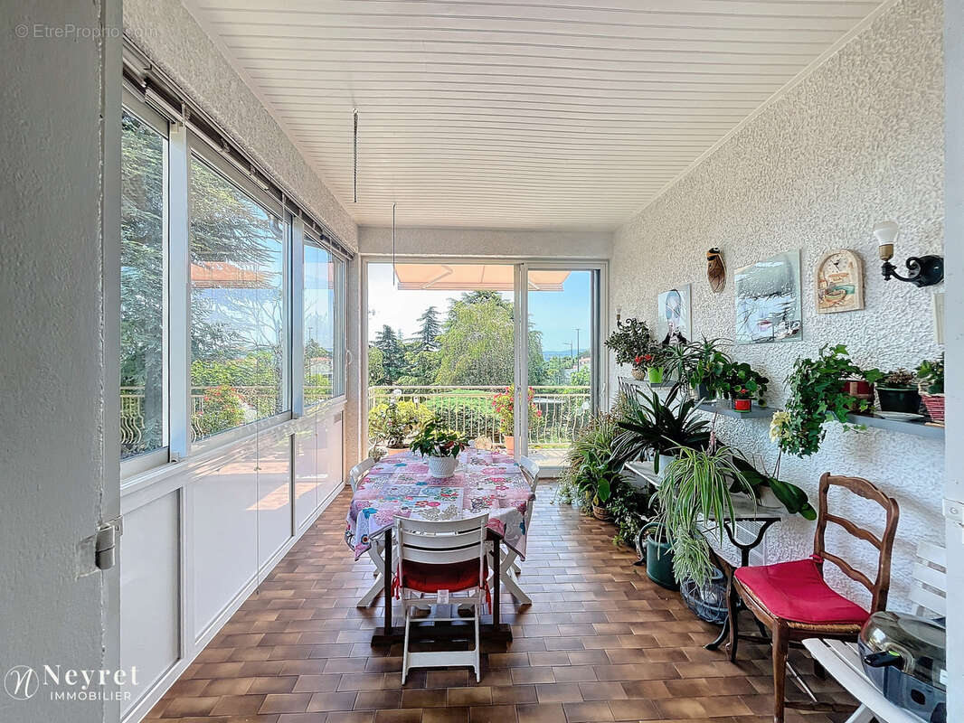 Maison à CHARLY