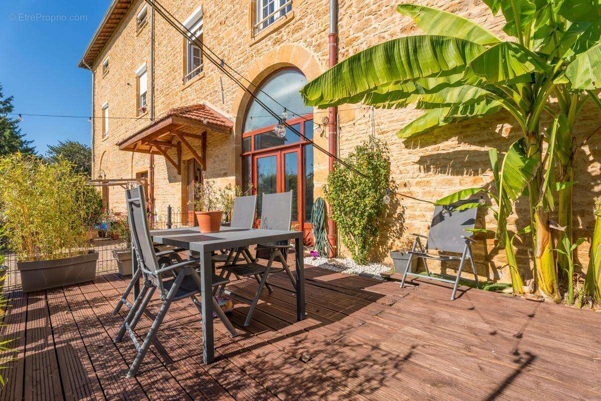 Appartement à BULLY