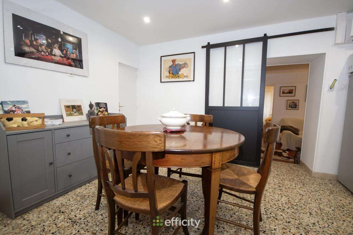 Maison à CERCY-LA-TOUR