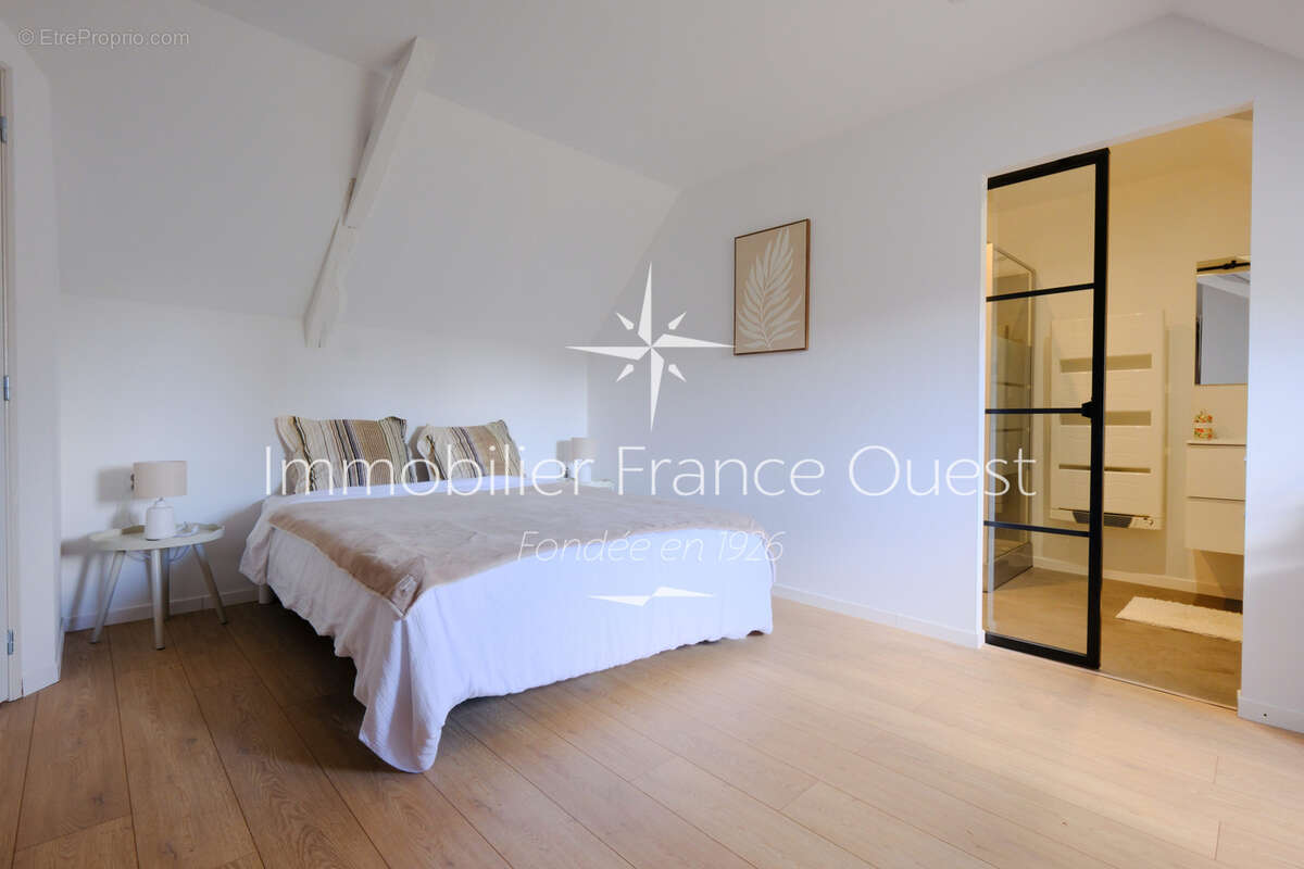 Maison à SABLE-SUR-SARTHE