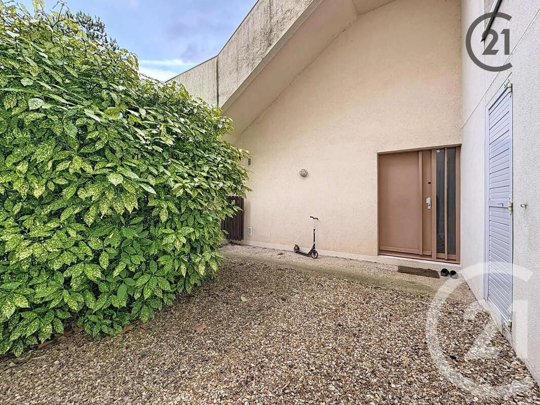 Appartement à NANDY