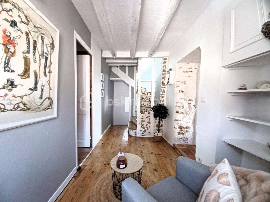 Maison à FAREMOUTIERS