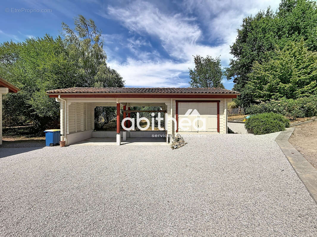 Maison d'exception en bois massif   253 m2 de plain-pied à 10 minutes de Limoges. - photo 16