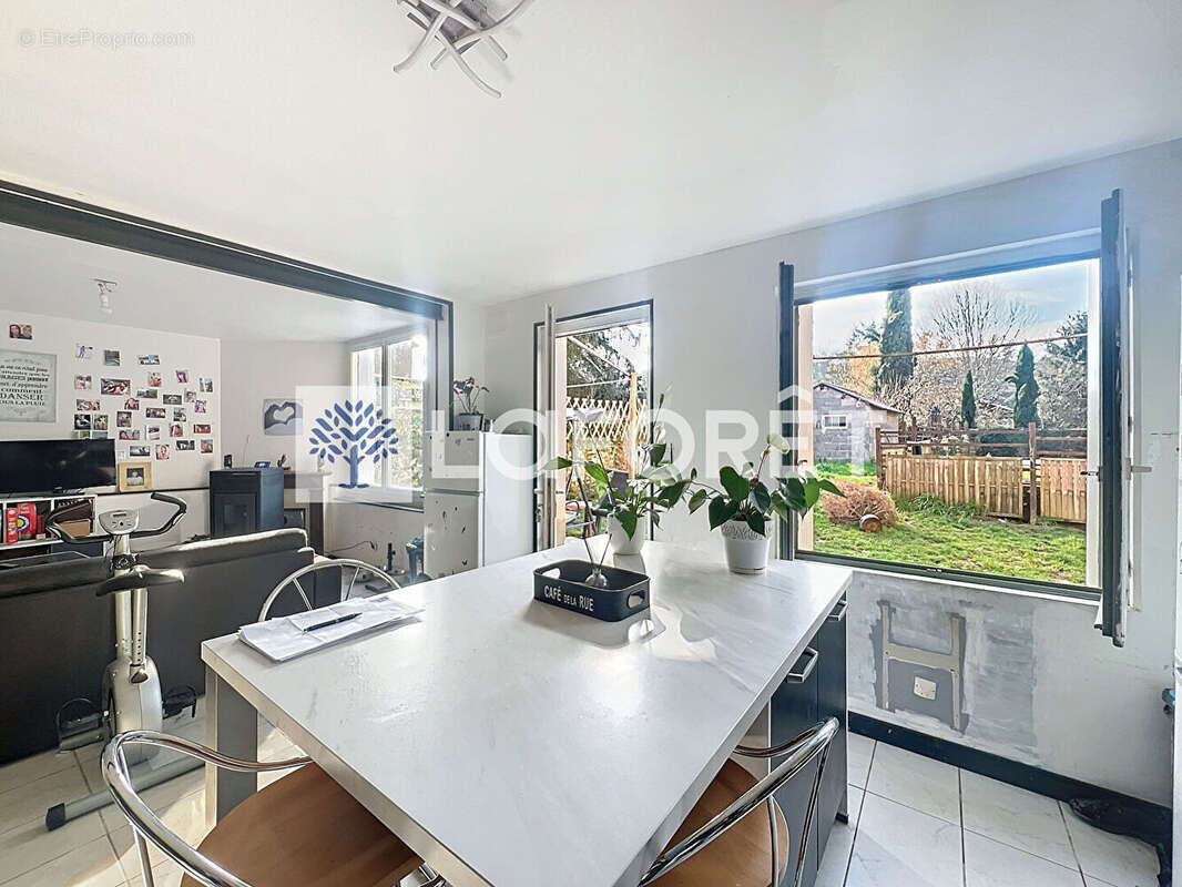 Maison à SAINT-LOUP-LAMAIRE