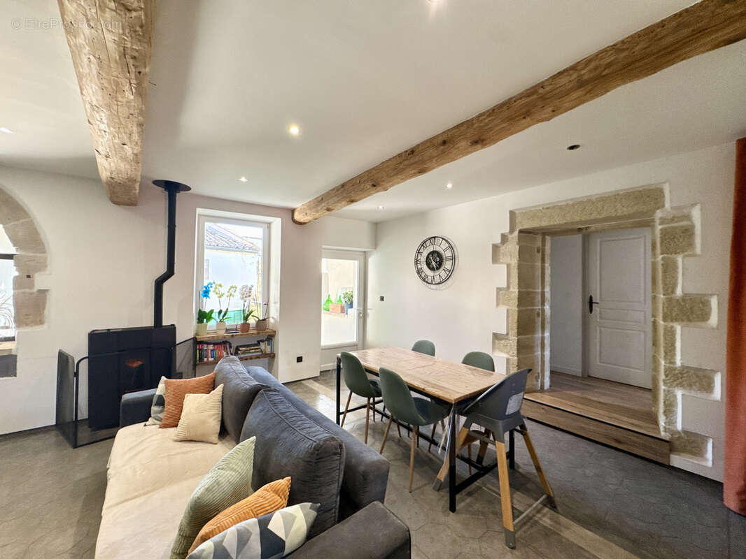 Maison à AIGUES-VIVES