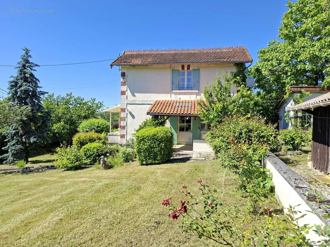 Maison à SAINT-AULAYE
