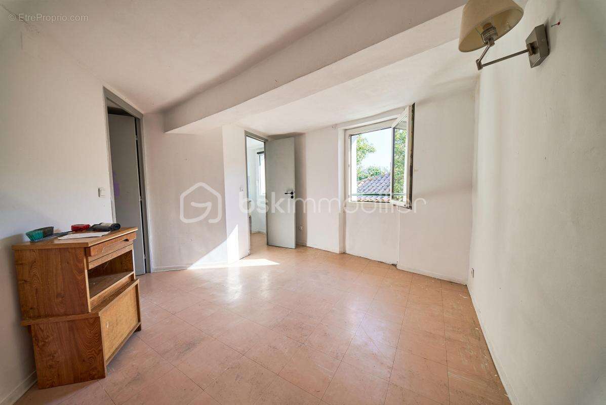 Appartement de type T3 - Le Beausset - photo 3