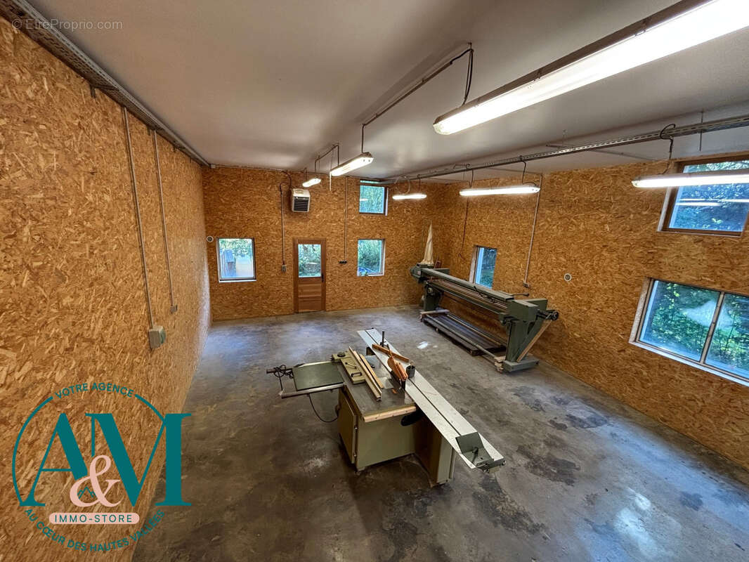 Autre à LA SALLE-LES-ALPES