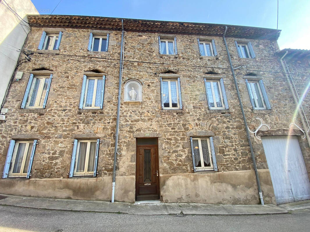 Appartement à SERRIERES