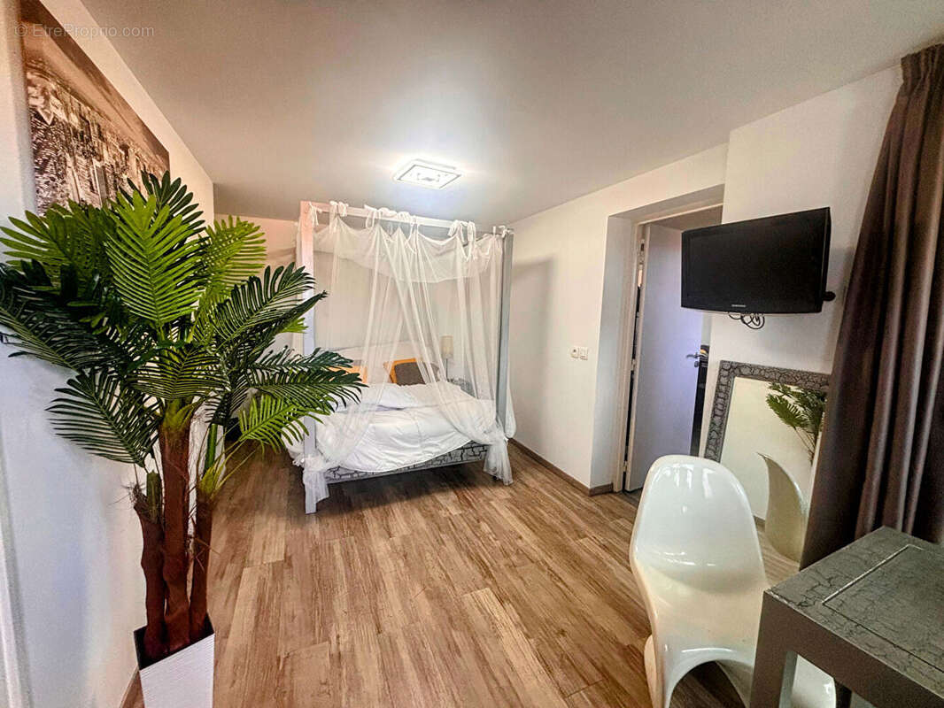 Appartement à CARRY-LE-ROUET