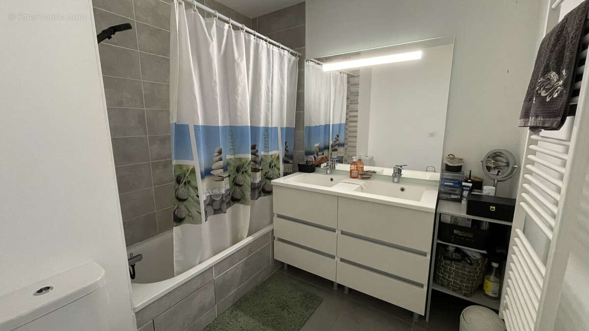 Maison à CASTELGINEST