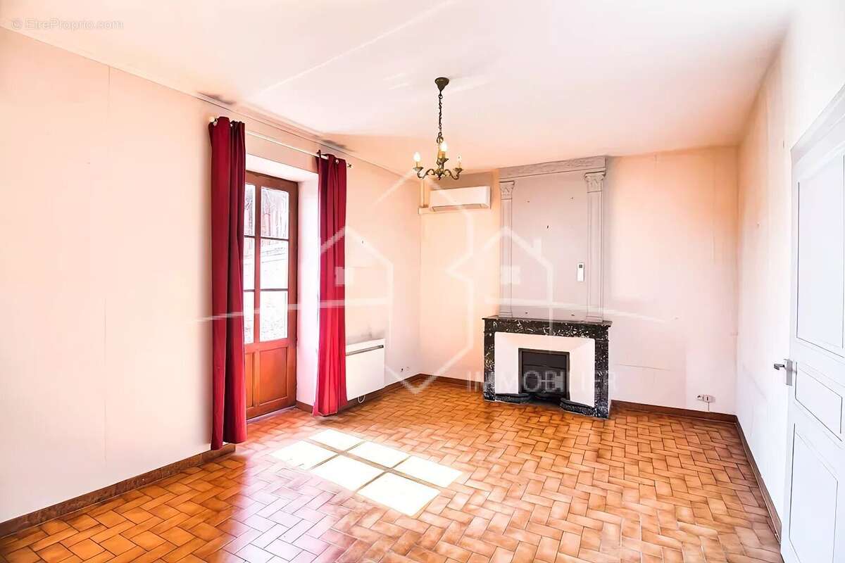 immeuble de rapport comportant 2 appartements T4 + terrain constructible - photo 8