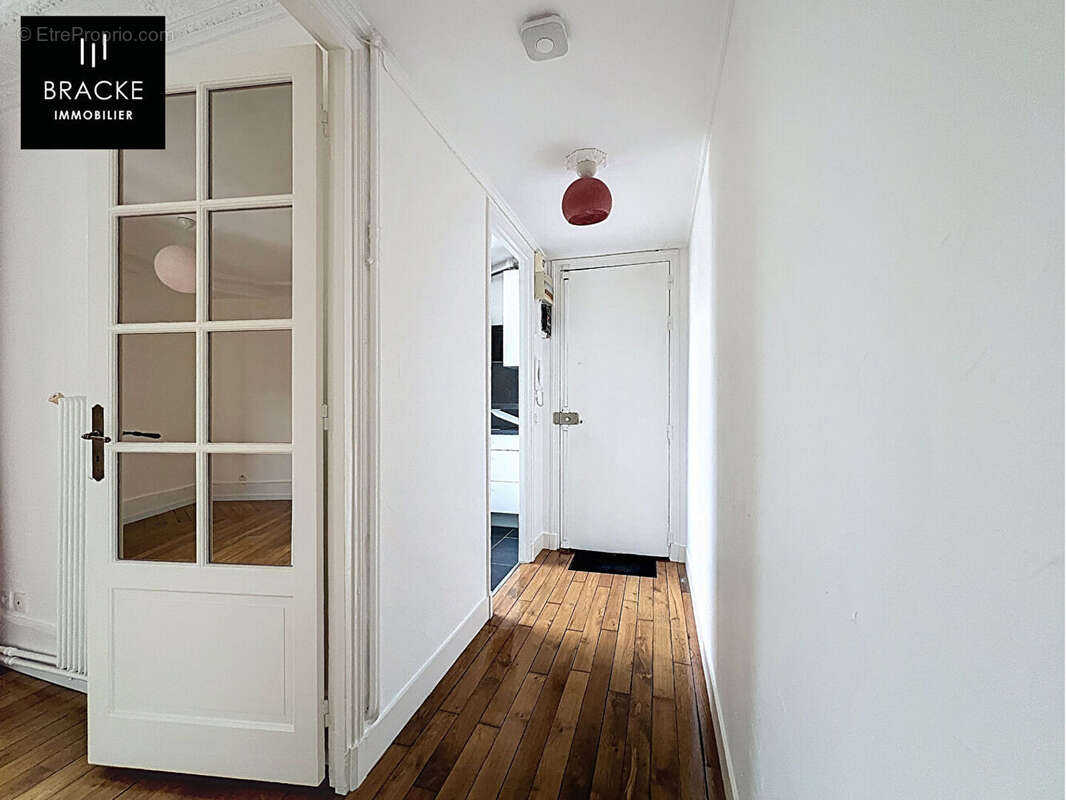 Appartement à COURBEVOIE