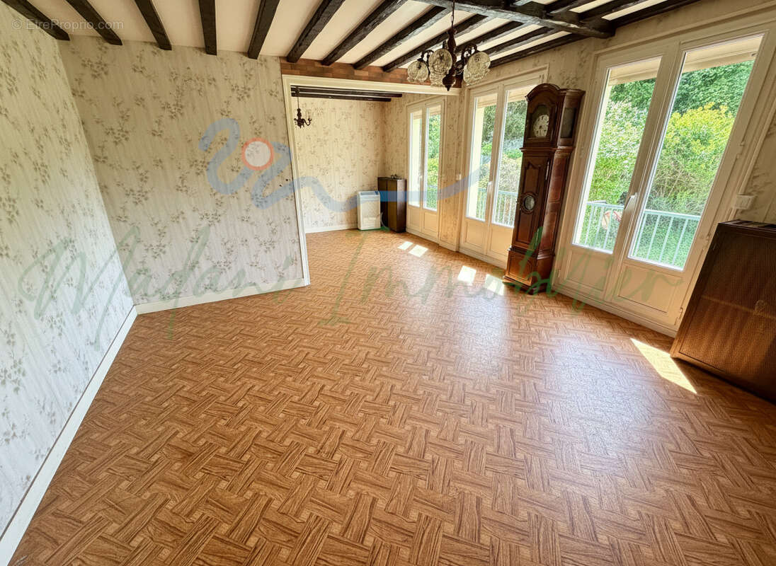 Maison à FRENEUSE