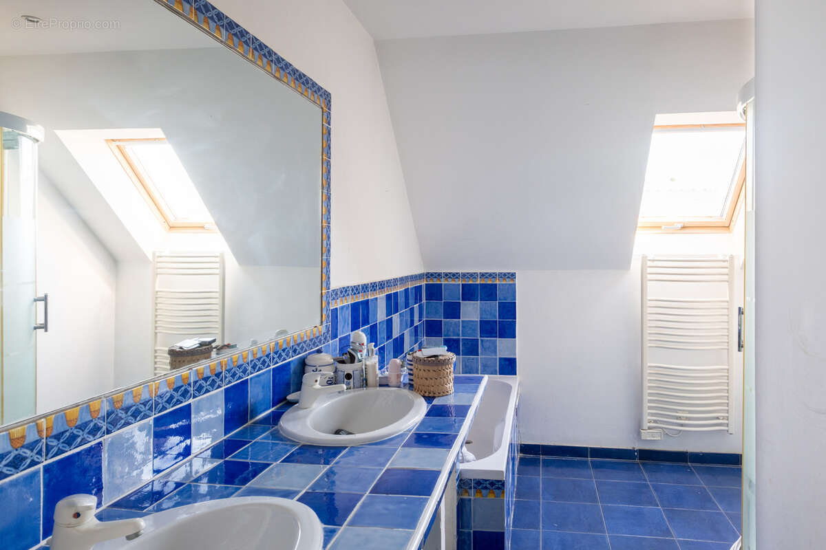 Jolie maison contemporaine idéalement située - photo 14