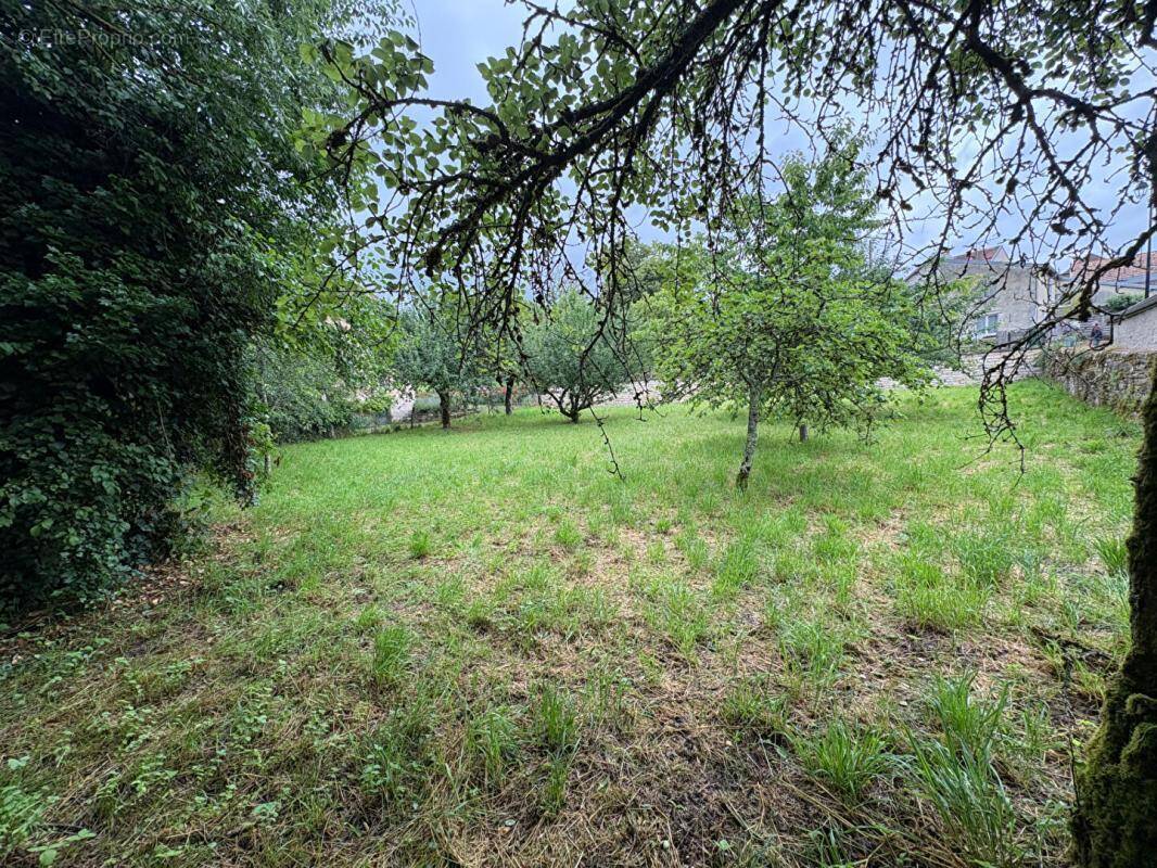 Terrain à VALAY